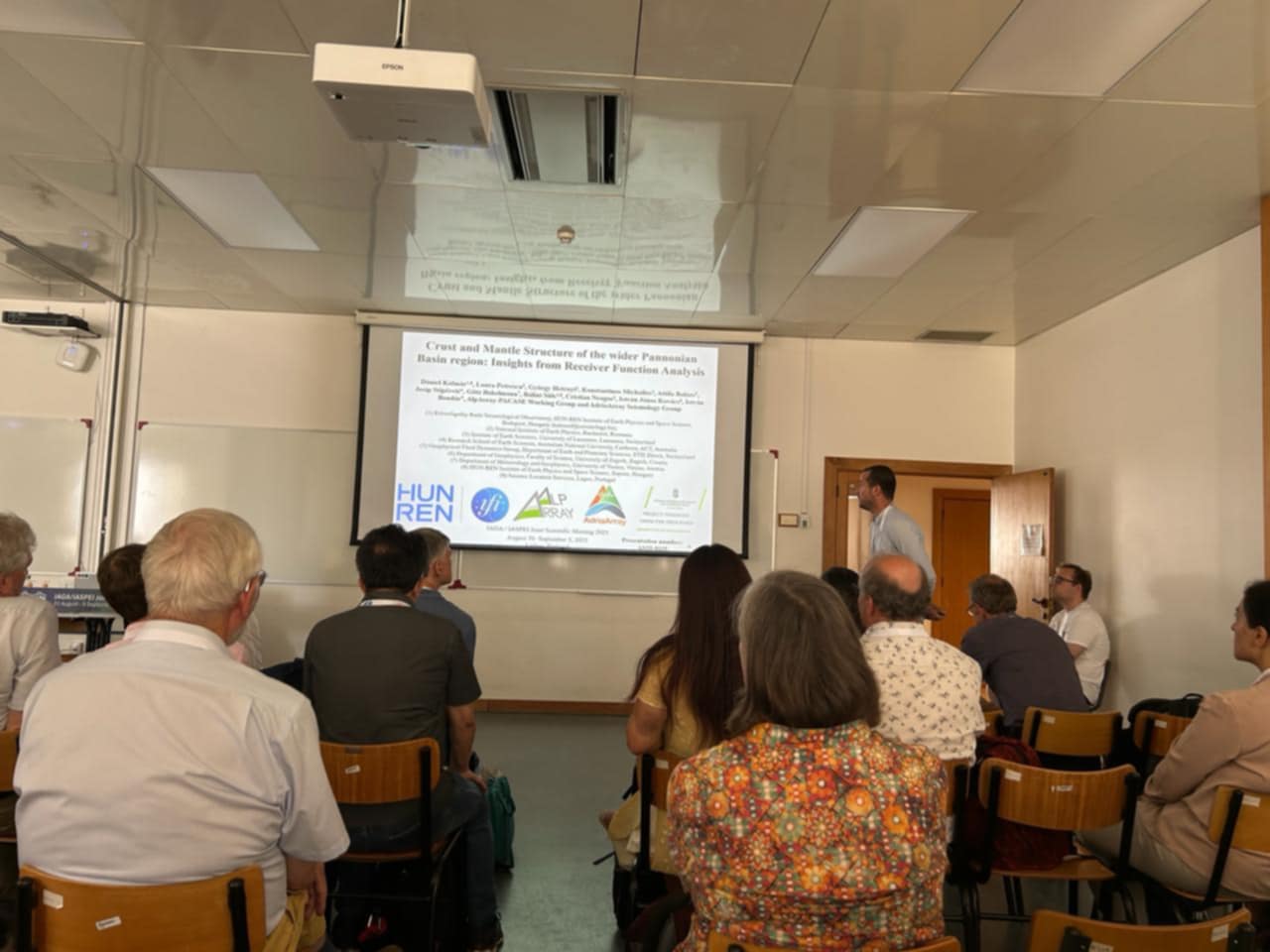 Kalmár Dániel előadása az IAGA / IASPEI Joint Scientific Meeting 2025 konferencián